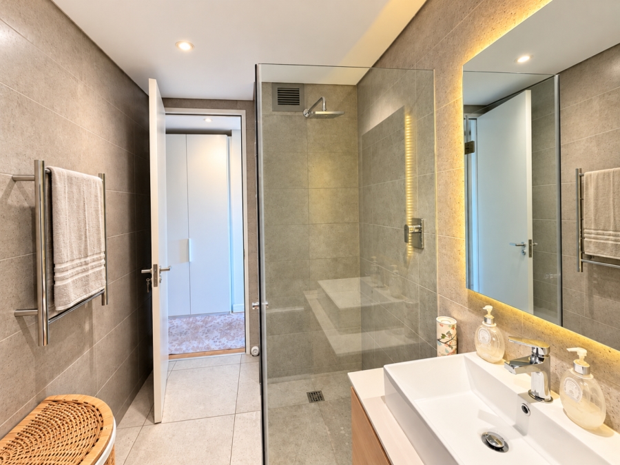 1 Bedroom Property for Sale in Three Anchor Bay Western Cape